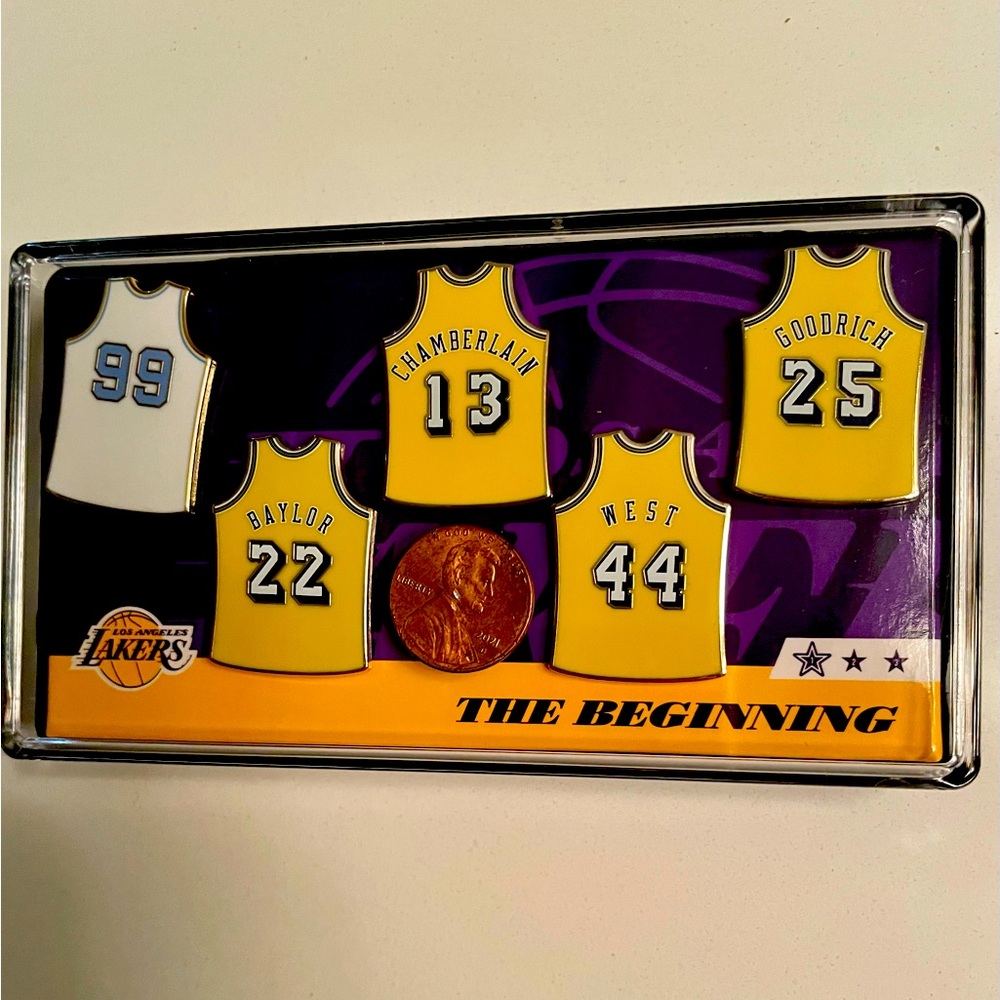 Los Angeles Lakers Commorative Pin Set Retired Jerseys NBA In season Champions